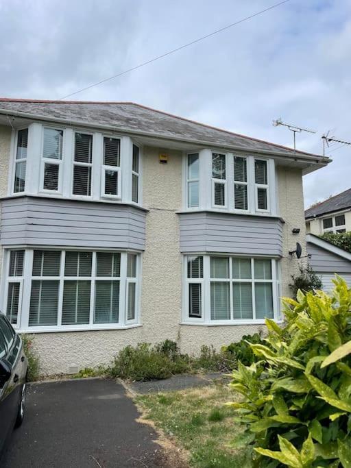 Modern 2 Bed Flat W Parking, Dog Friendly, Central Bournemouth Zewnętrze zdjęcie