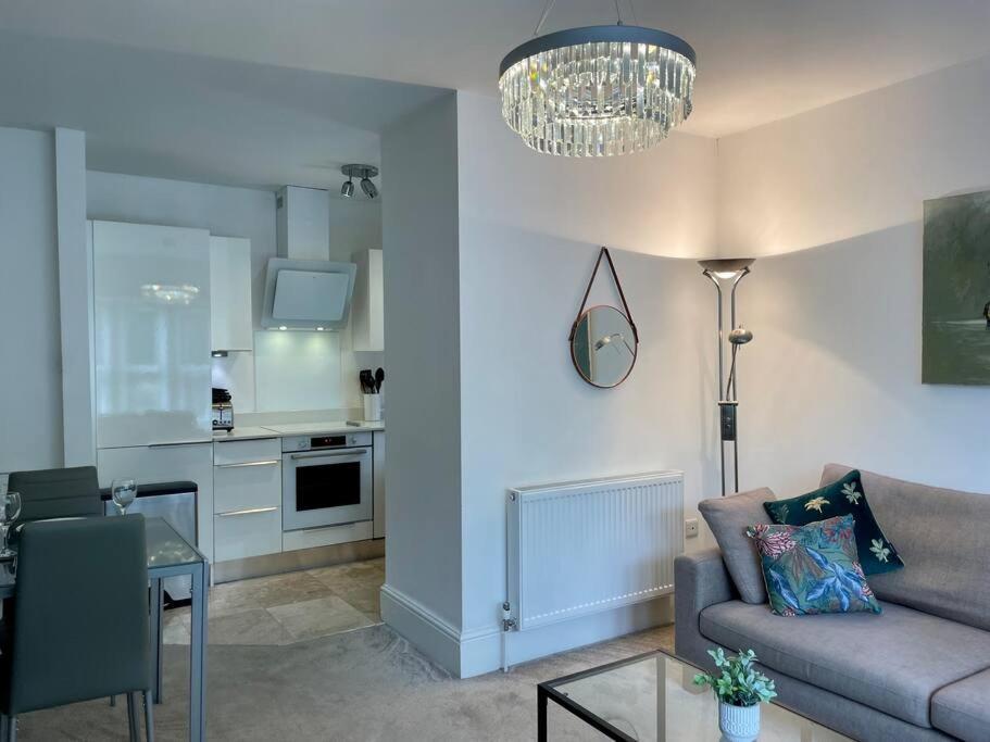 Modern 2 Bed Flat W Parking, Dog Friendly, Central Bournemouth Zewnętrze zdjęcie