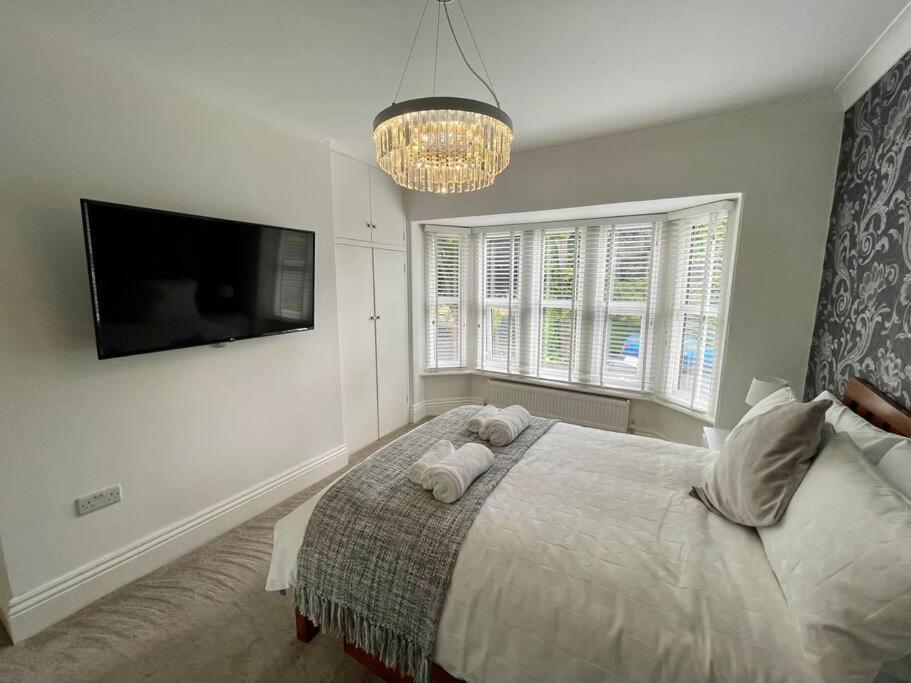 Modern 2 Bed Flat W Parking, Dog Friendly, Central Bournemouth Zewnętrze zdjęcie