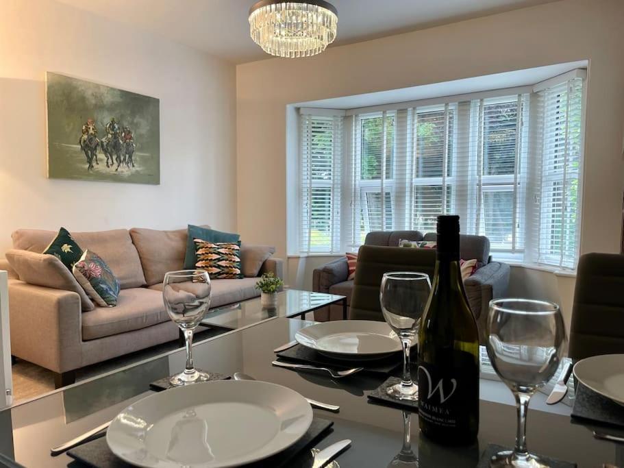 Modern 2 Bed Flat W Parking, Dog Friendly, Central Bournemouth Zewnętrze zdjęcie